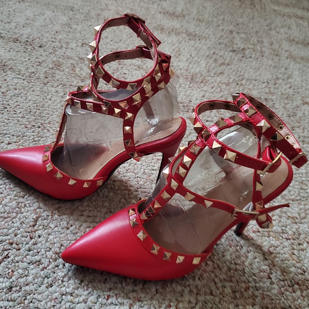 Heels 👠 - Picture 4 of 5